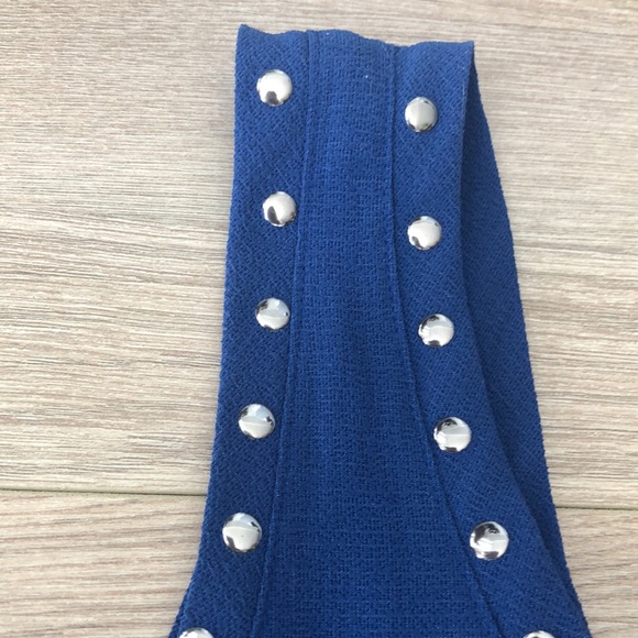 5/$20 Sleeveless XS blouse, business casual top - Picture 4 of 7